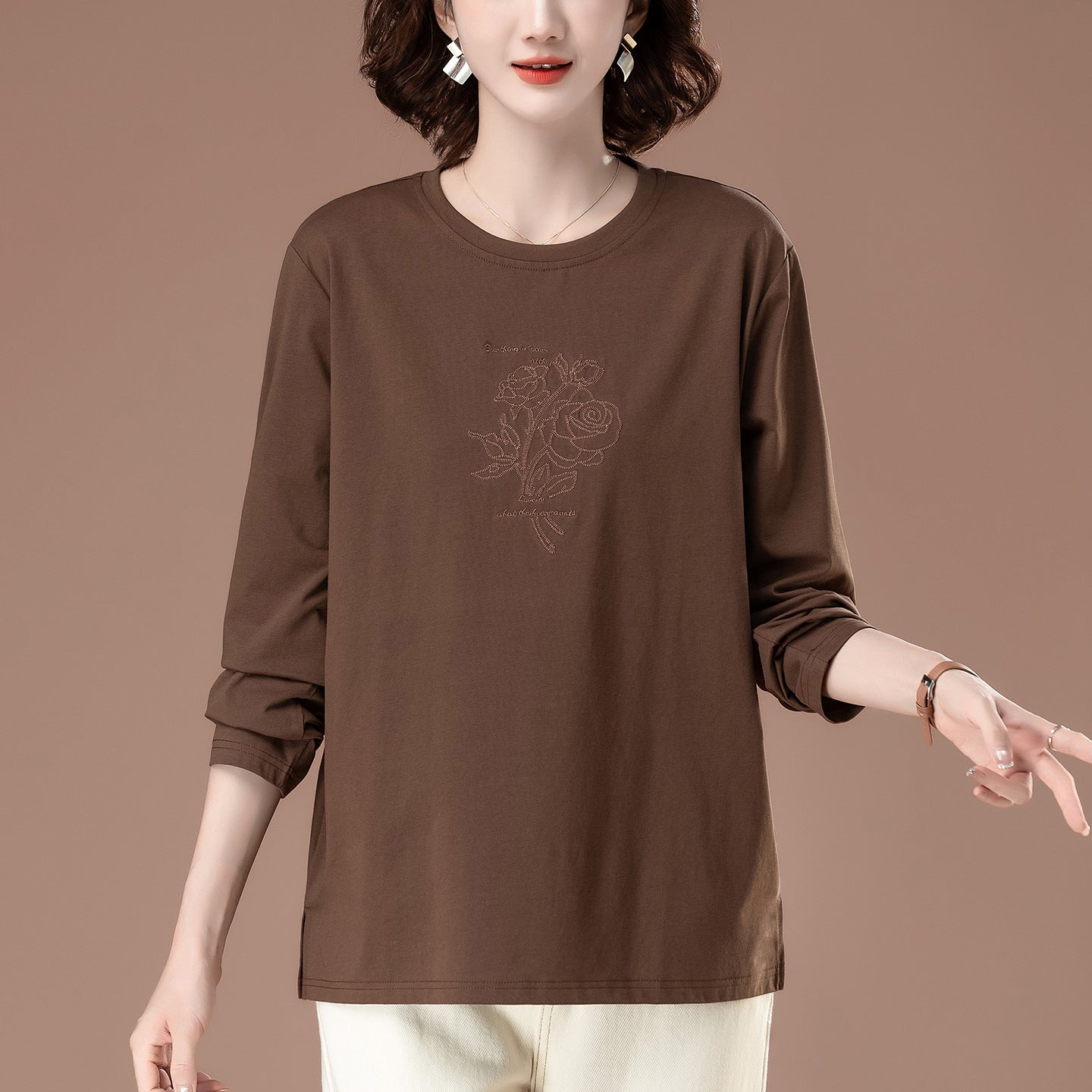 Embroidered long sleeved t-shirt for women