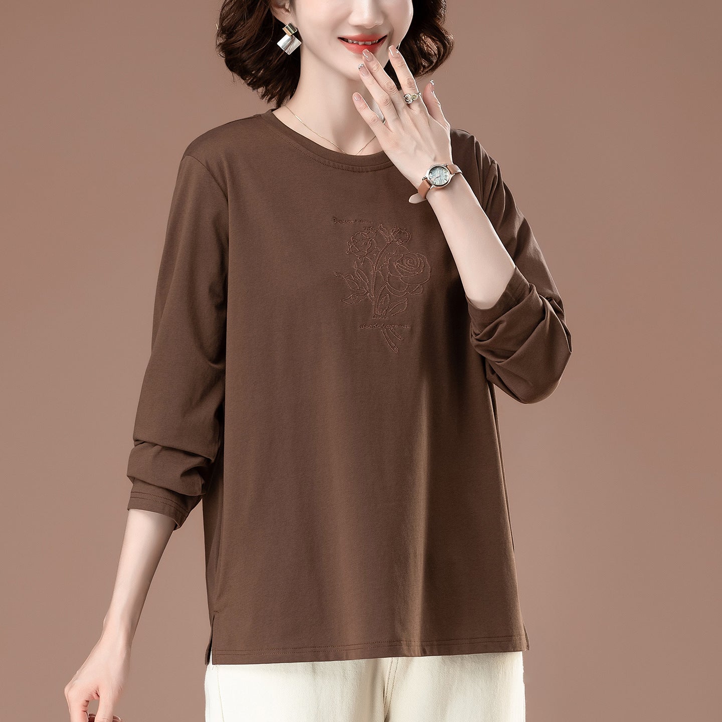Embroidered long sleeved t-shirt for women