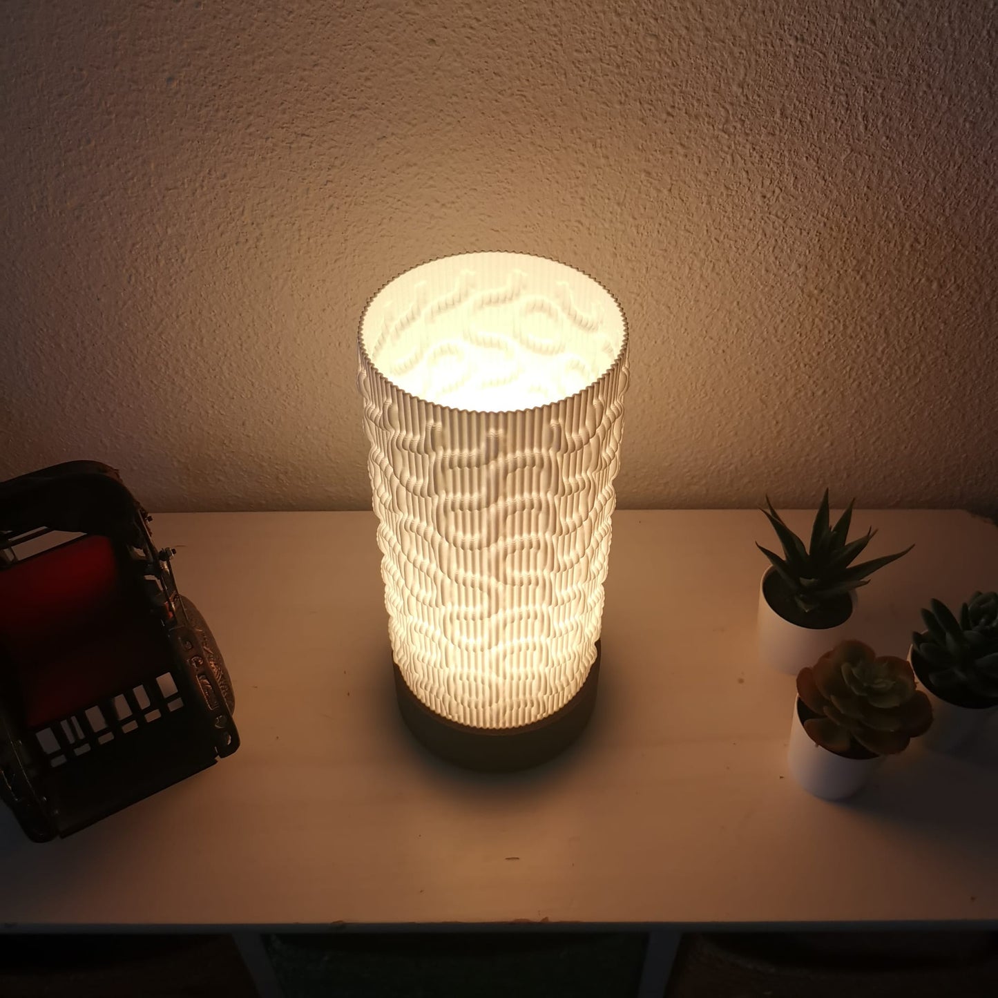FlowGlow Table Lamp