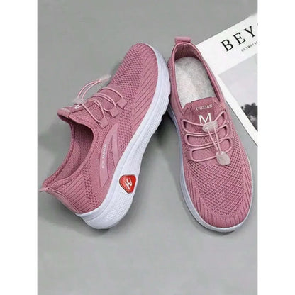 ISPORTE Model 12112002 Lightweight Comfortable Soft-Soled Non-Slip Tennis Shoes & Dance Slippers Mothers