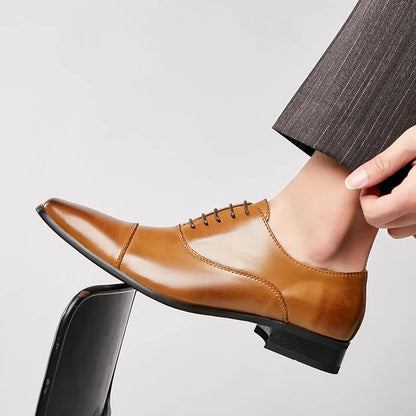2025 affaires nouvelle mode hommes chaussures habillées en cuir hommes mariage Oxford chaussures à lacets costume de bureau hommes chaussures décontractées de luxe formel