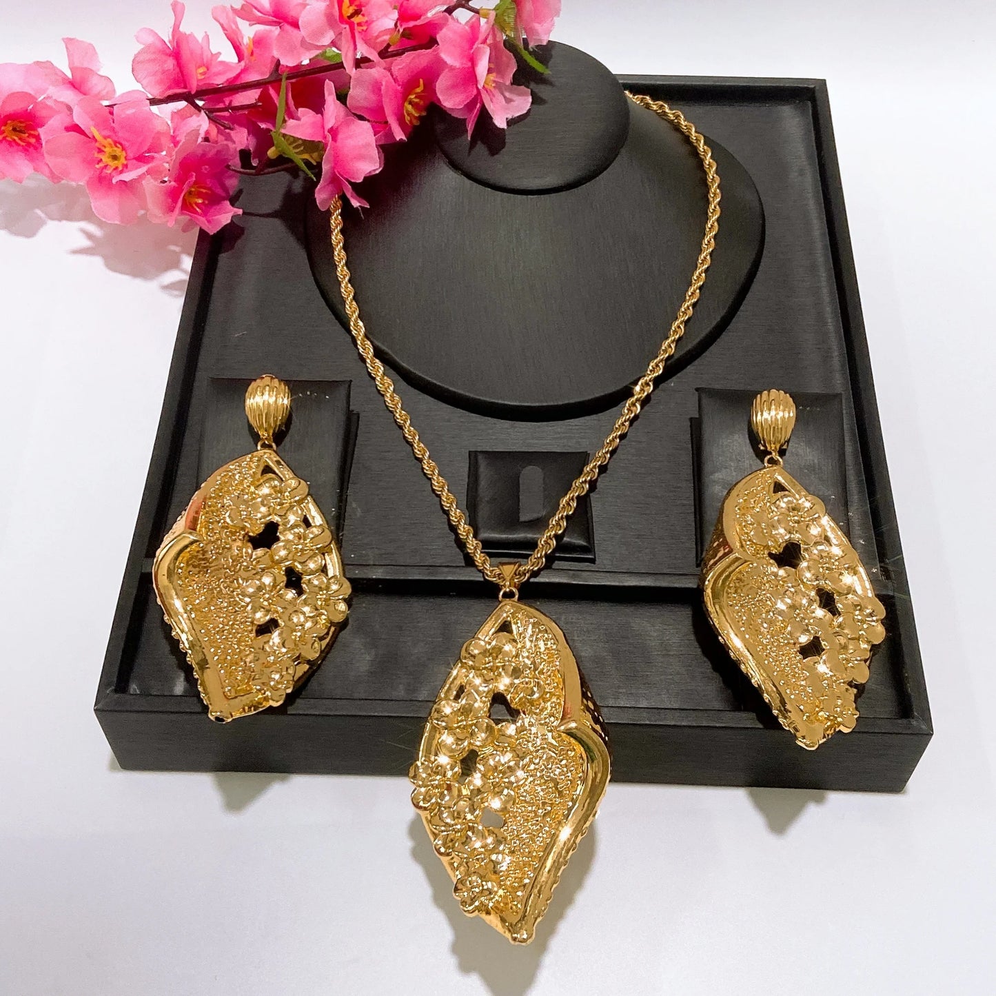 Fashion Gift Factory Popular Unique Copper Alloy Gold Plated Wedding Party Birthday Daily Anniversary Engagement Jewelry Set