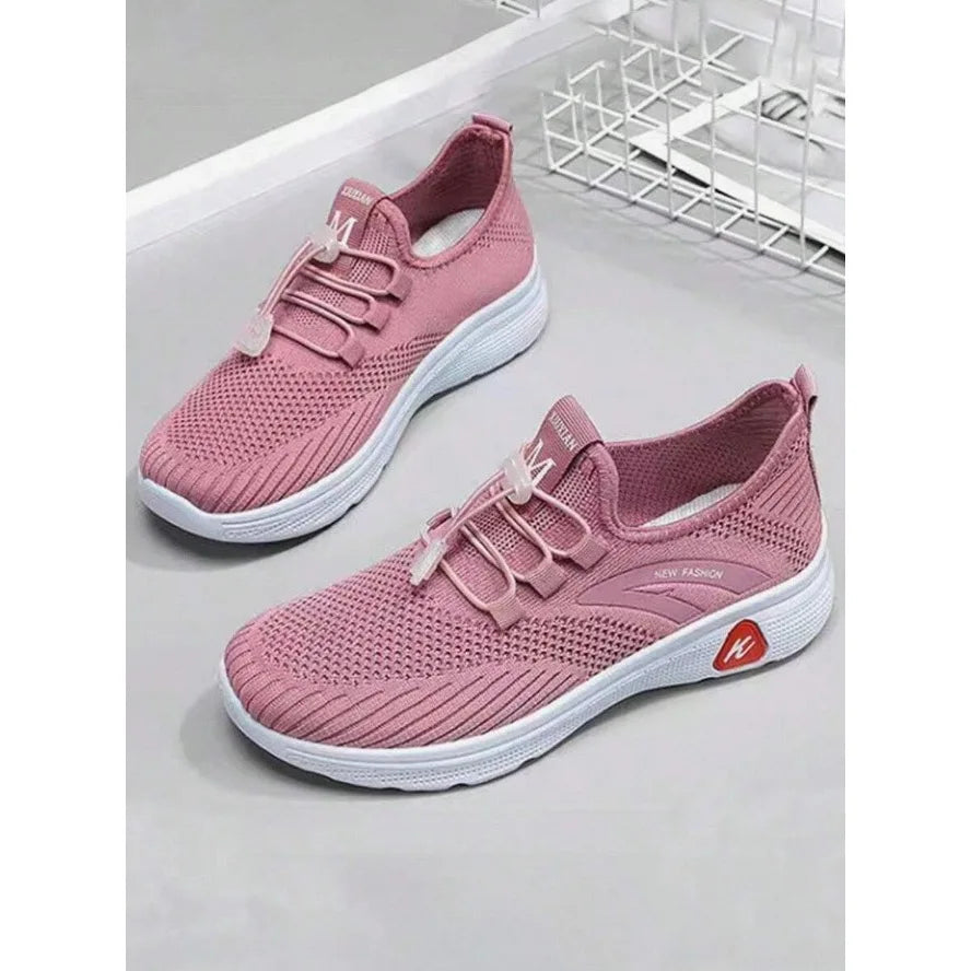 ISPORTE Model 12112002 Lightweight Comfortable Soft-Soled Non-Slip Tennis Shoes & Dance Slippers Mothers
