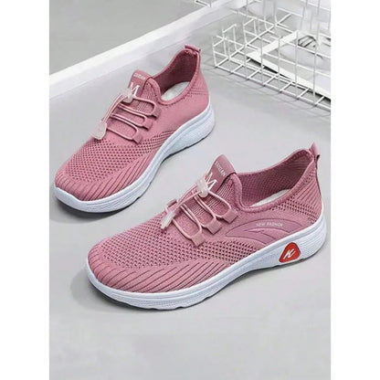 ISPORTE Model 12112002 Lightweight Comfortable Soft-Soled Non-Slip Tennis Shoes & Dance Slippers Mothers