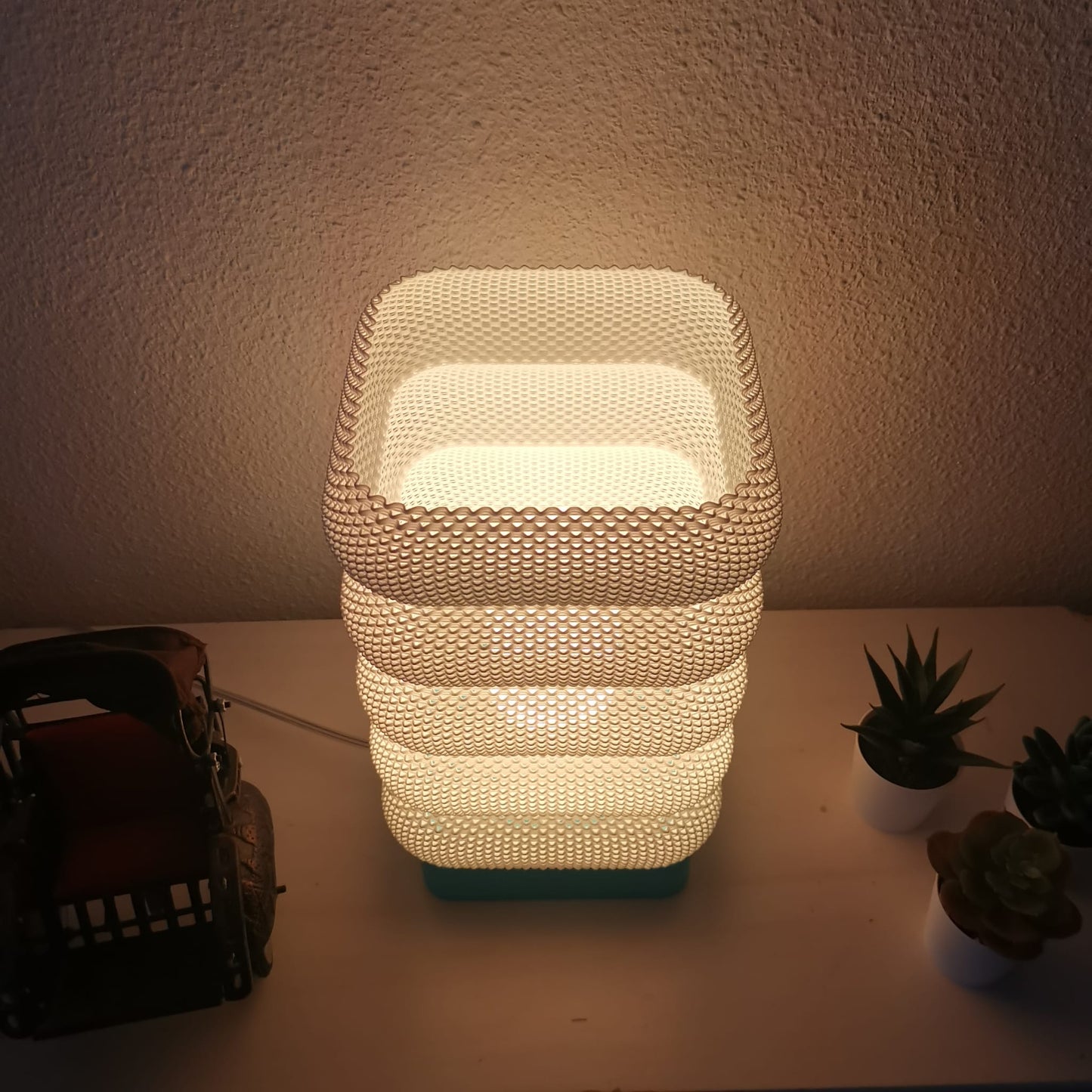 LumaCell Table Lamp