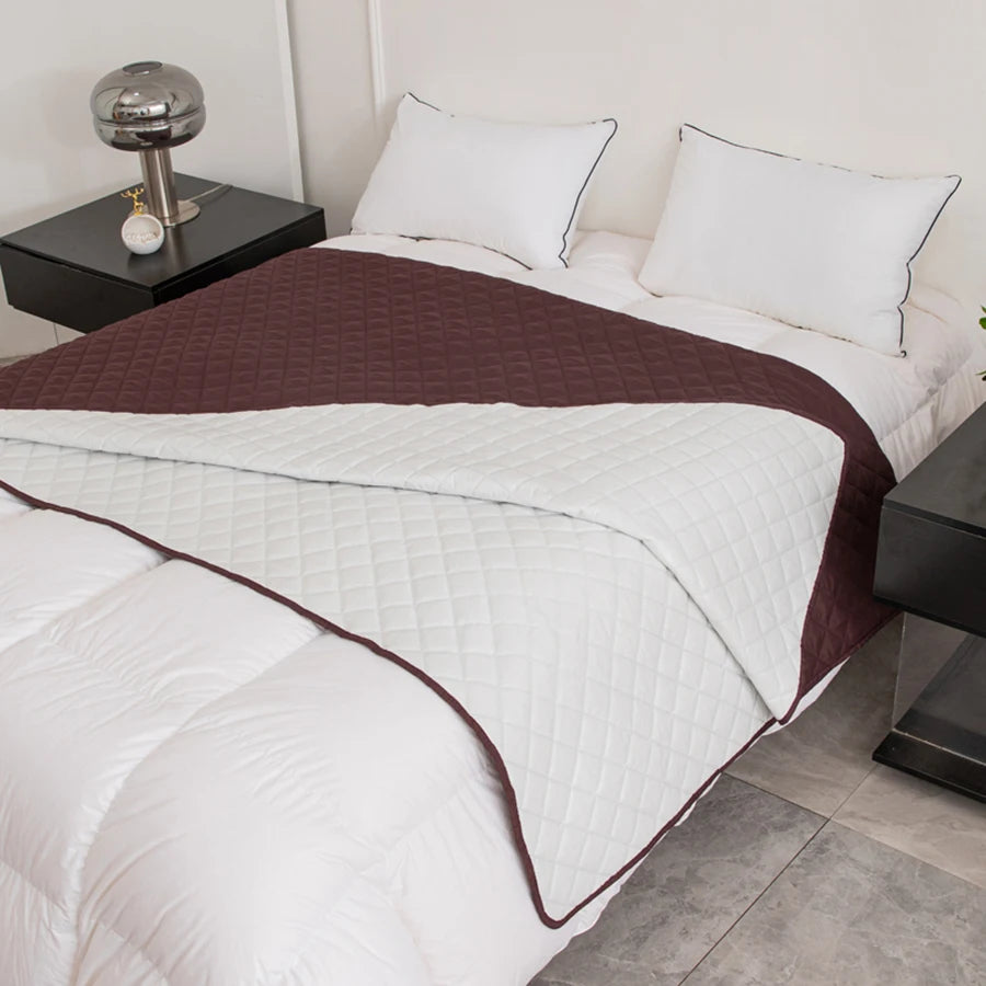 Housse de protection de lit imperméable pour chien, couverture pour meubles, housse de canapé pour chien et chat, coussin d'urine anti-saleté, couvre-lit matelassé