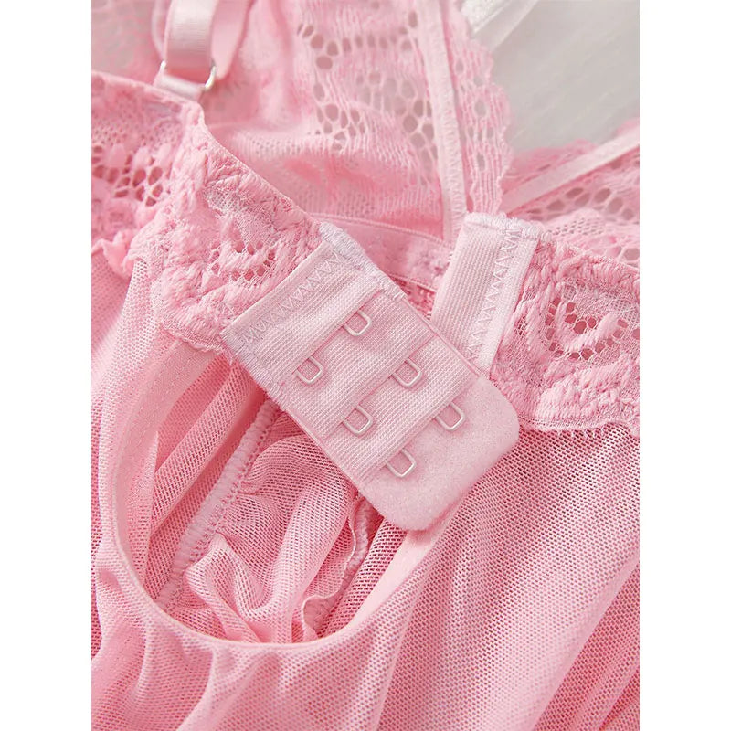 Un ensemble de sous-vêtements de femme chemise de nuit string ensembles grande taille jarretelle dentelle Lingerie accessoires Sexy soutien-gorge érotique chemise de nuit lencería