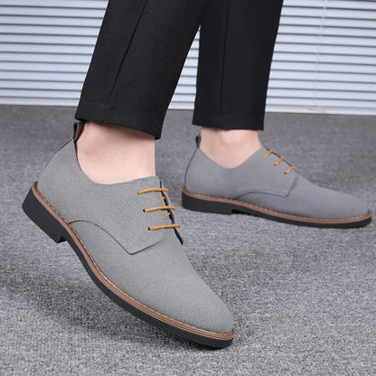 Oxfords-Chaussures provoqué en cuir suédé pour hommes, baskets décontractées, mocassins de marque de luxe, chaussures derby plates classiques