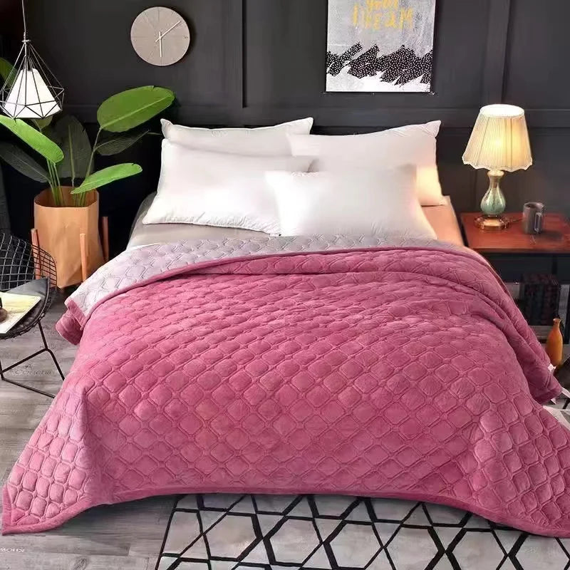 Couverture de lit matelassée en velours doux de couleur unie, serviette de canapé courte en peluche, drap de lit antidérapant King Queen Size, couvre-lit 270x230cm