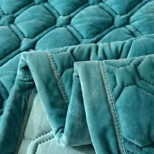 Couverture de lit matelassée en velours doux de couleur unie, serviette de canapé courte en peluche, drap de lit antidérapant King Queen Size, couvre-lit 270x230cm