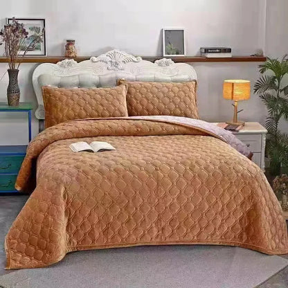 Couverture de lit matelassée en velours doux de couleur unie, serviette de canapé courte en peluche, drap de lit antidérapant King Queen Size, couvre-lit 270x230cm